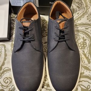 Robert Wayne dress shoes